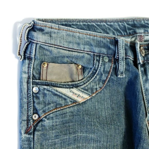 NWT Diesel KYCUT STRAIGHT Distressed Jeans 25 32 - Picture 2 of 8